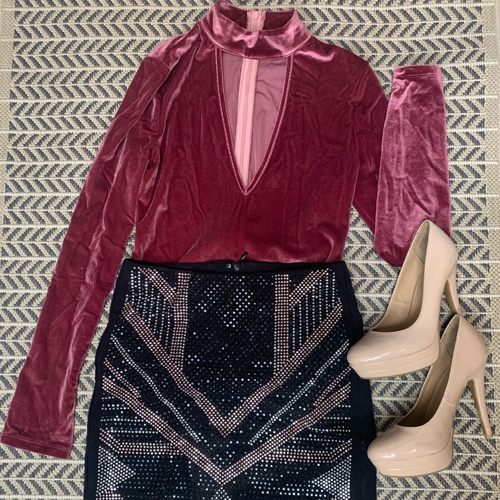 Dusty pink velour bodysuit